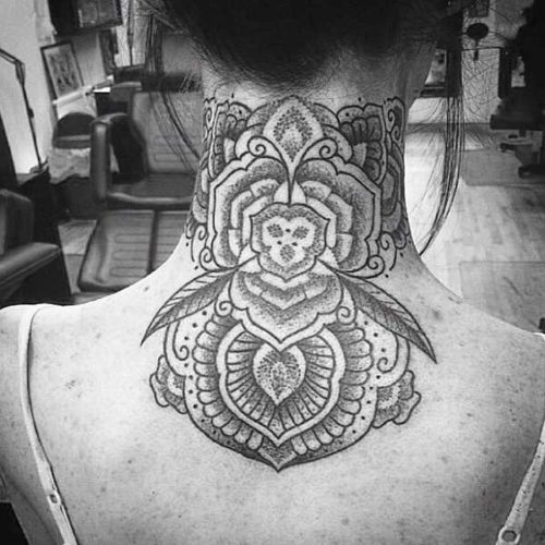 Originelle NackenTattoos Tattoo Spirit