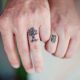 Tattoo, Idee, Vogel, Baum, finger, Kleinigkeit