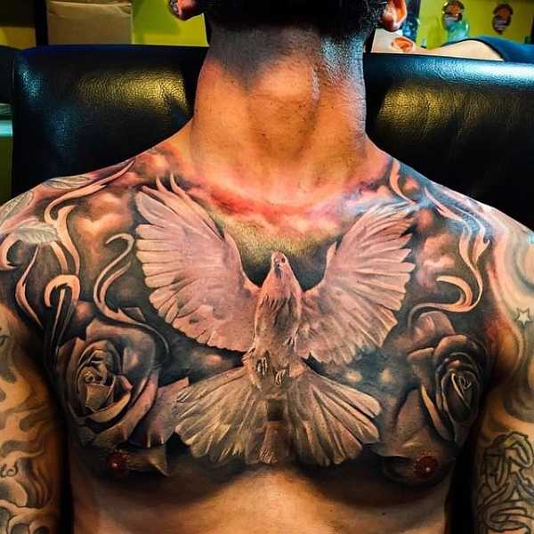 Brust tattoo männer motive