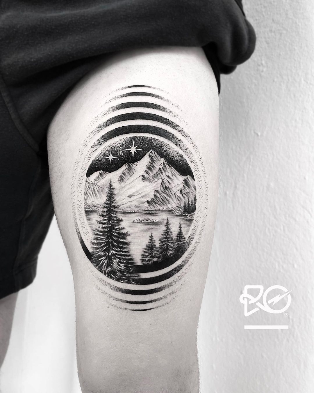 Origineller Stilmix aus Stockholm Tattoo Spirit