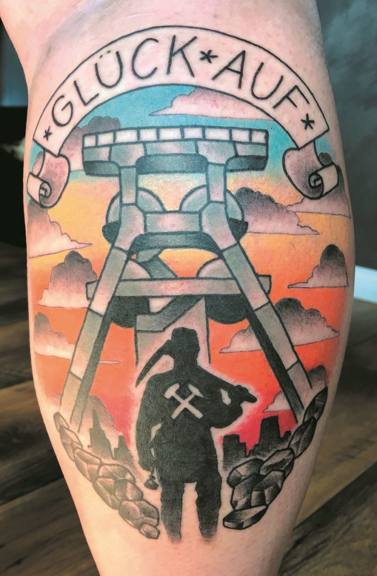 Zierwerk TätowierManufaktur in Dorsten Tattoo Spirit