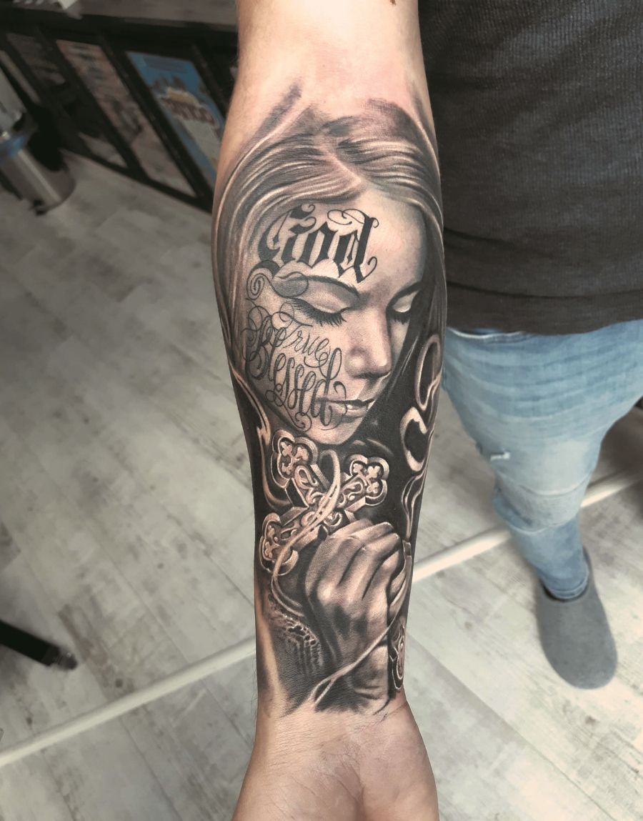 2H Tattoo in Essen Tattoo Spirit