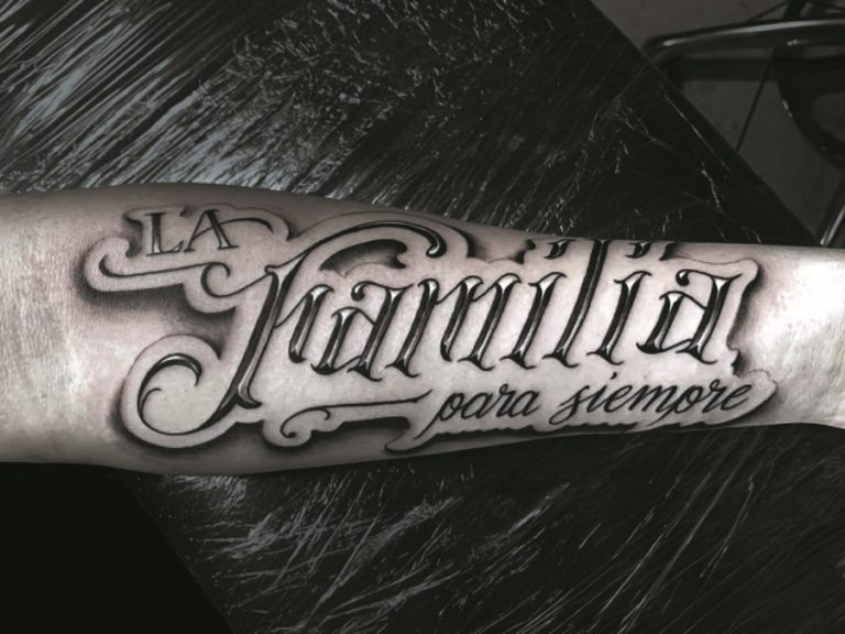 13 Needles Tattoo &amp; Art Gallery in Wiesbaden Tattoo Spirit