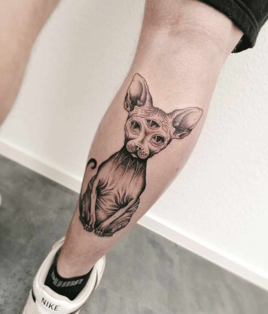 Goldene Nadel Tattoo Art in Fulda Tattoo Spirit