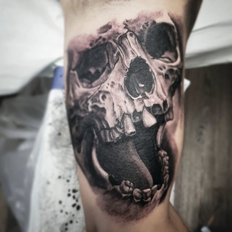 Sven Gnida Dark Concepts in Recklinghausen Tattoo Spirit