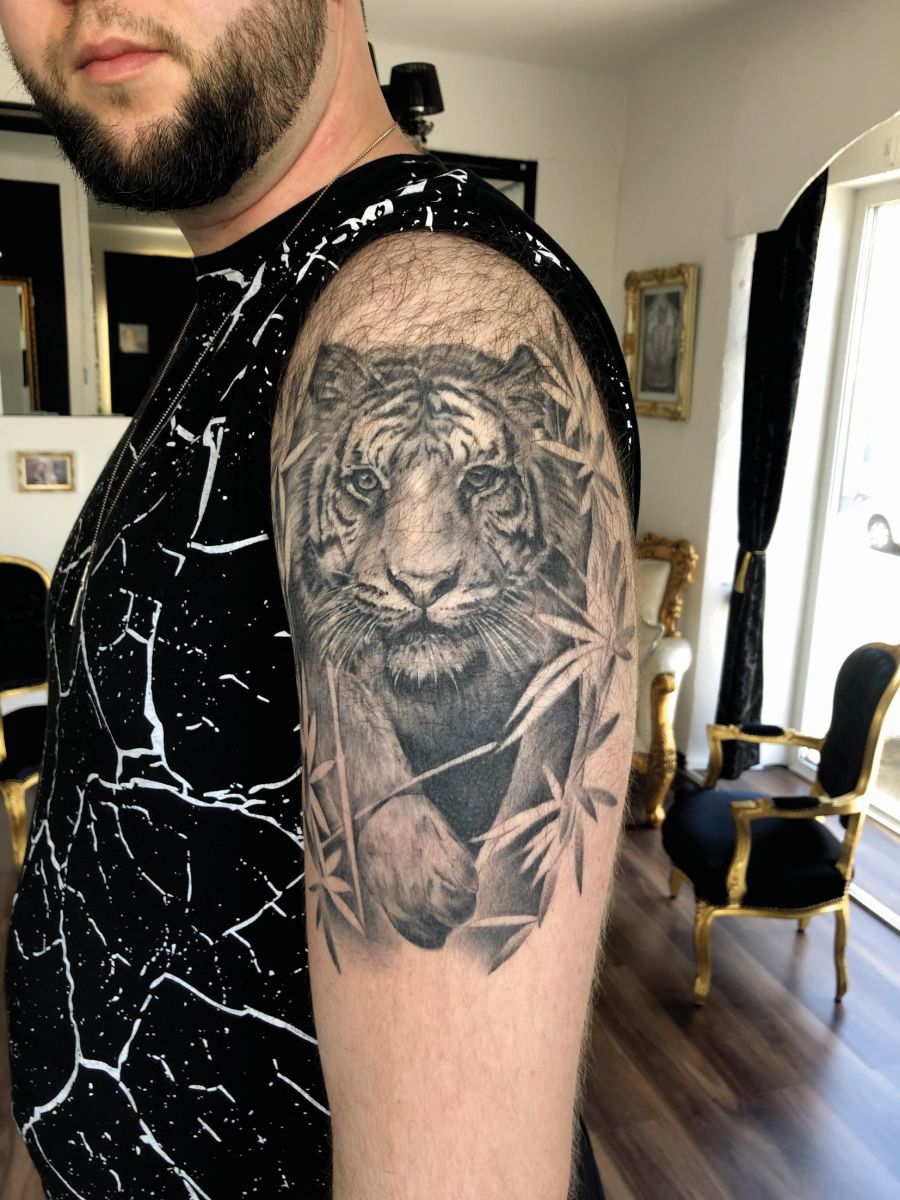 Liquid Ink Tattoo in Heilbronn Tattoo Spirit