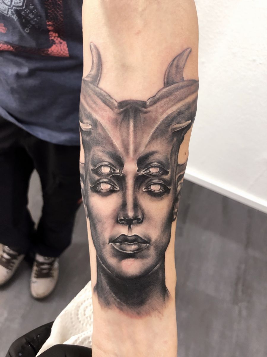 Liquid Ink Tattoo in Heilbronn Tattoo Spirit